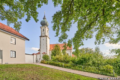 Gemeinde Niedertaufkirchen Landkreis Mühldorf Kirche St. Martin (Dirschl Johann) Deutschland MÜ